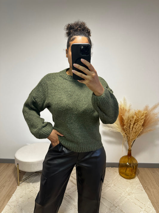 Pull Hillary Kaki